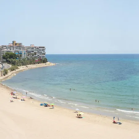 Apartamento ático En 1ª Línea Con Impresionantes Vistas Al Mar *