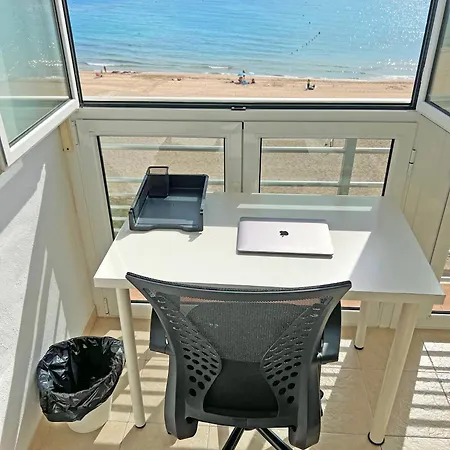 Apartamento ático En 1ª Línea Con Impresionantes Vistas Al Mar El Campello