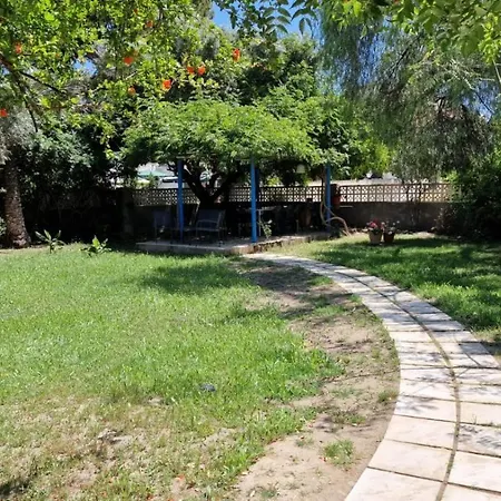 Holiday home House With Exclusive Pool And Garden 7 Min Walk From The And The Center *