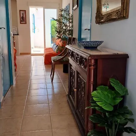 House With Exclusive Pool And Garden 7 Min Walk From The And The Center Holiday home El Campello