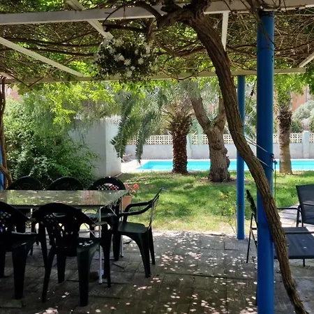 Сasa de vacaciones House With Exclusive Pool And Garden 7 Min Walk From The And The Center *