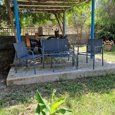 Сasa de vacaciones House With Exclusive Pool And Garden 7 Min Walk From The And The Center