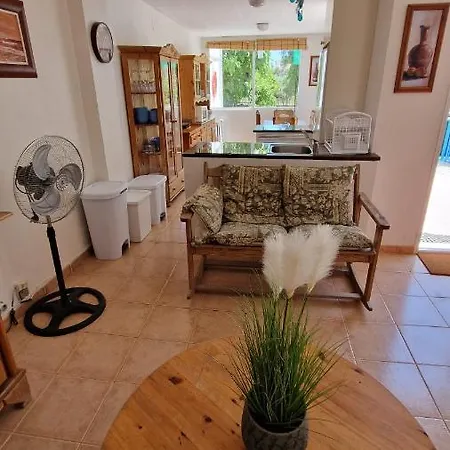 Holiday home House With Exclusive Pool And Garden 7 Min Walk From The And The Center