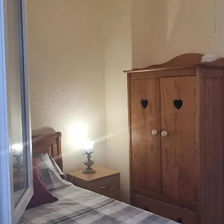 Alquilo Casa En Campello Centro *