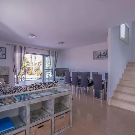 Moderna Con Piscina El Campello