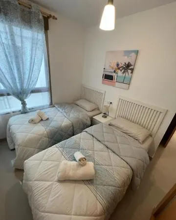 Sublime Vue Avec Piscine Apartment
