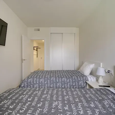 Piso Playa Muchavista 2 Apartment *