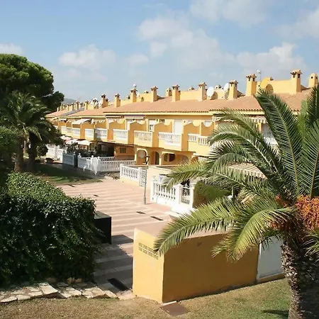 Casa Samuel House With Communal Pool Holiday home