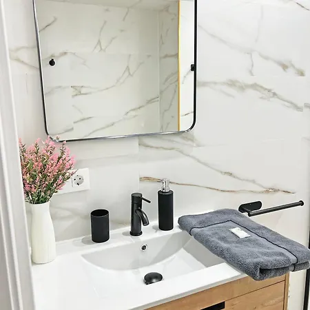 Coqueto Con Piscina, Nuevo A 50m Del Mar, Parking Gratis Apartment *