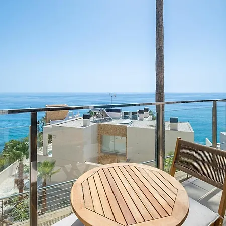 Apartment Tourmaline Oceanfront Apt&terrace