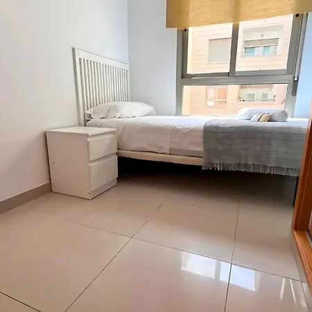 Bright Flat 50m From The With Swimming Pool And Car Park Apartment