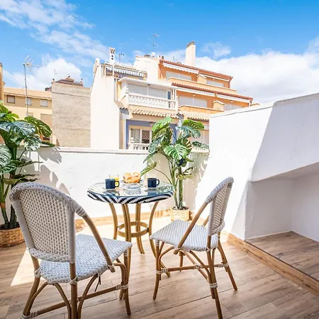 Homestay Sunrise Campello - Alhambra *