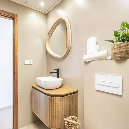 Amatista Oceanfront Stay Terrace & Sea Views