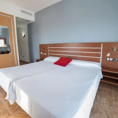 La Familia Gallo Rojo Hotel 4*