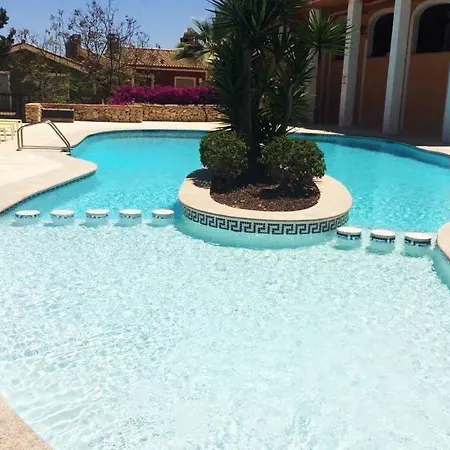 Casa Con Encanto En Pueblo Acantilado *