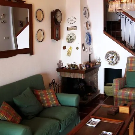 Casa Con Encanto En Pueblo Acantilado * El Campello