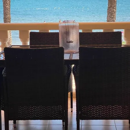 Frente Al Mar En Apartamento