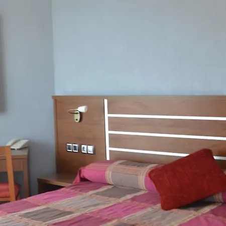 La Familia Gallo Rojo Hotel 4*